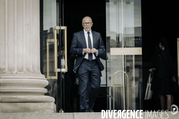 Accueil des députés à l’assemblée nationale