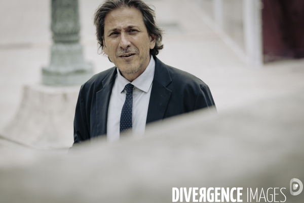 Accueil des députés à l’assemblée nationale