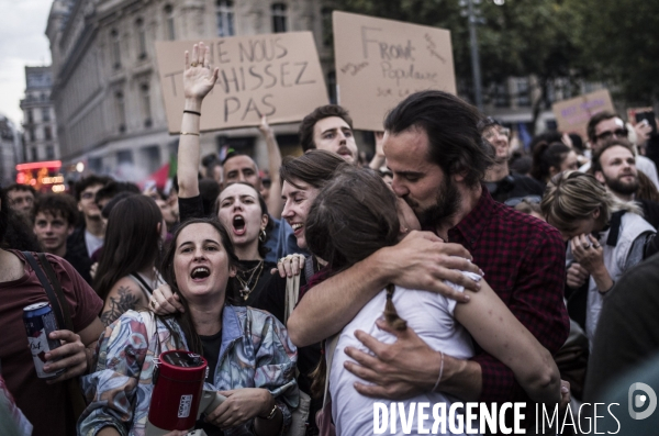 Rassemblement place de la republique a l annonce des resultats du 2nd tour des elections legislatives.