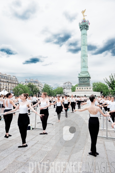 Flamme olympique - cours de danse / Ballet de l Opéra national de paris