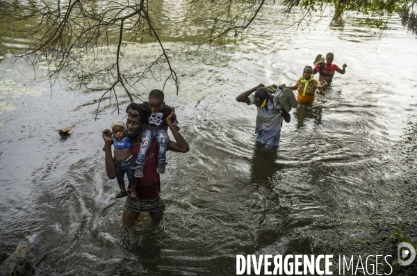 Passage de frontiere illegalement entre haiti et la republique dominicaine.