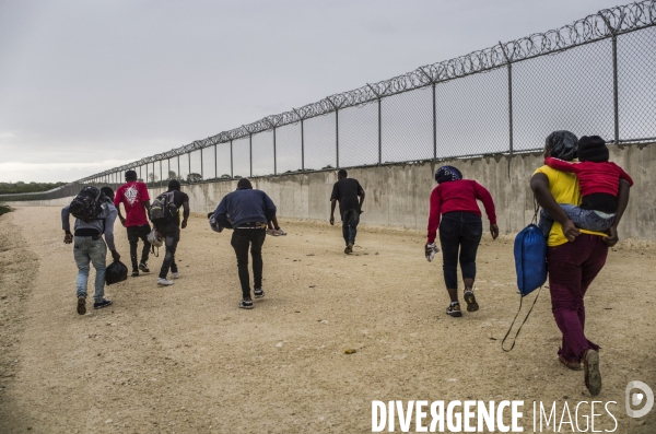 Passage de frontiere illegalement entre haiti et la republique dominicaine.