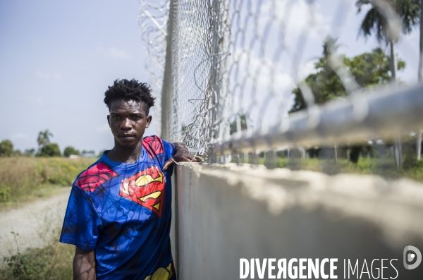 Passage de frontiere illegalement entre haiti et la republique dominicaine.