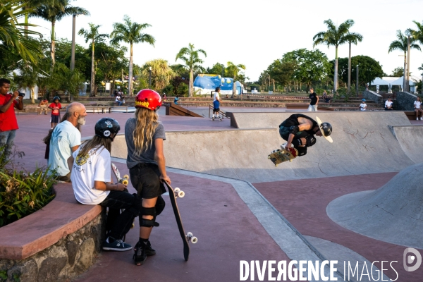 La Reunion : Stage Public Team Skateboard France groupe Junior (12-16 ans)