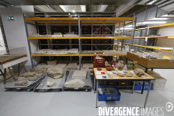 Les reserves du pole archeologique de la ville de paris