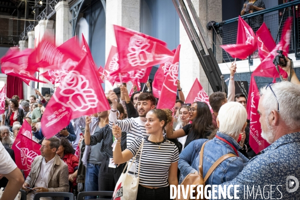 Meeting du NFP au Campus d été du PS