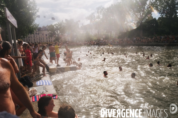 Baignade dans le canal Saint-Martin