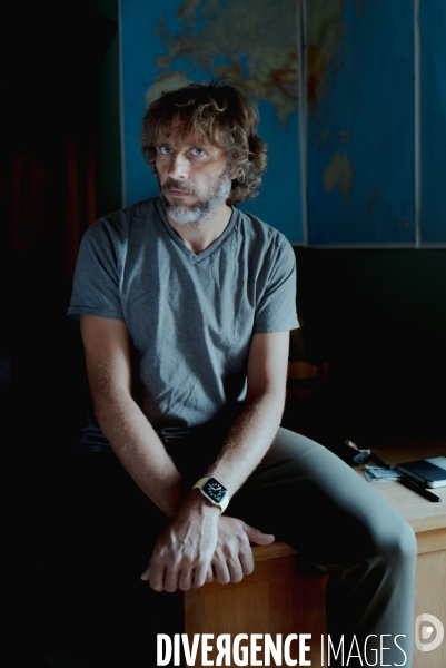 Portrait de l auteur aurelien bellanger 