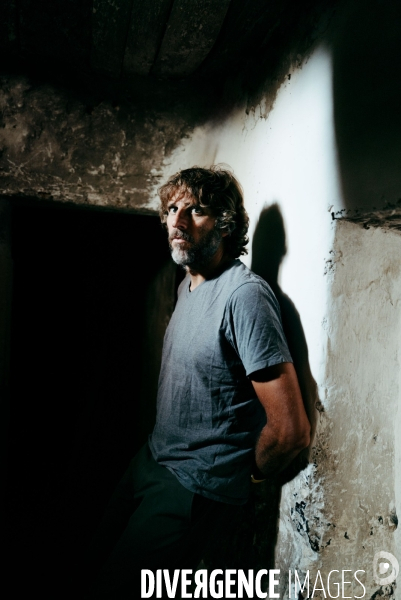 Portrait de l auteur aurelien bellanger 