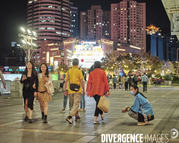 Shanghaï ,centres commerciaux du quartier  Xujiahui