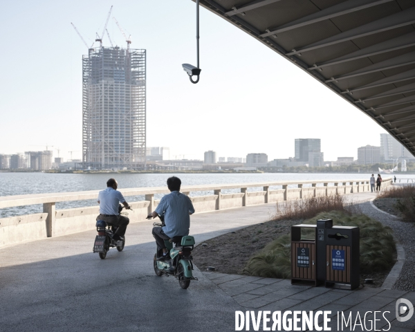 Shanghai, Lingang, les nouveaux quartiers d’affaires autour du lac