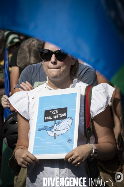 Rassemblement de soutien à Paul Watson