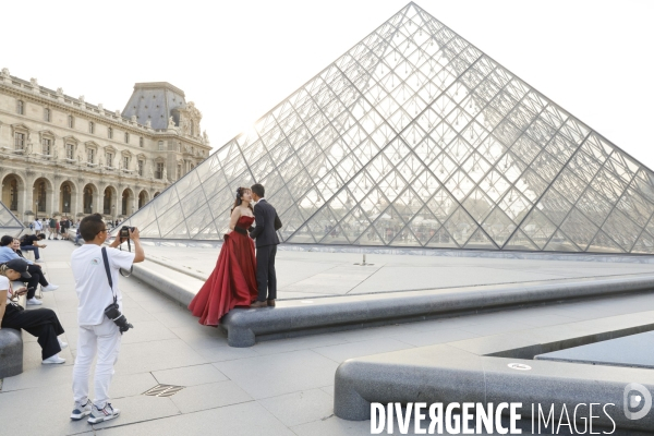 La vasque olympique s envole des tuileries