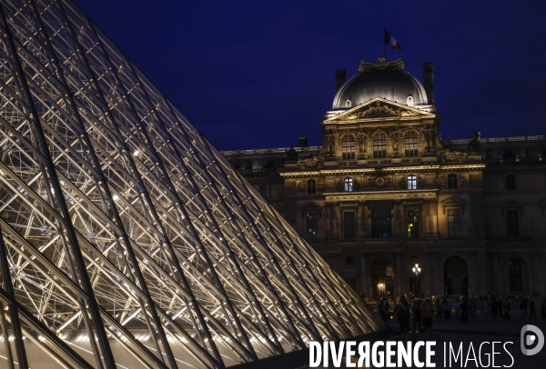 La vasque olympique s envole des tuileries