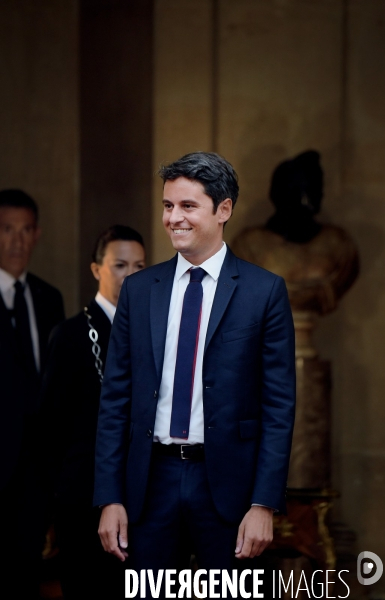 Passation de pouvoir entre Gabriel Attal et Michel Barnier