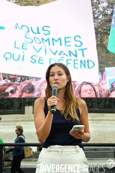 Rassemblement en soutien à Paul Watson, à Paris.