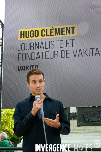 Rassemblement en soutien à Paul Watson, à Paris.