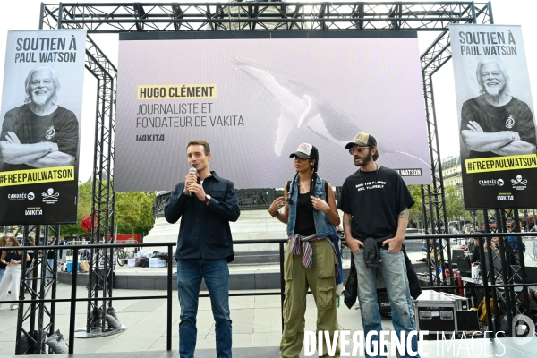 Rassemblement en soutien à Paul Watson, à Paris.