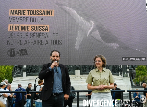 Rassemblement en soutien à Paul Watson, à Paris.