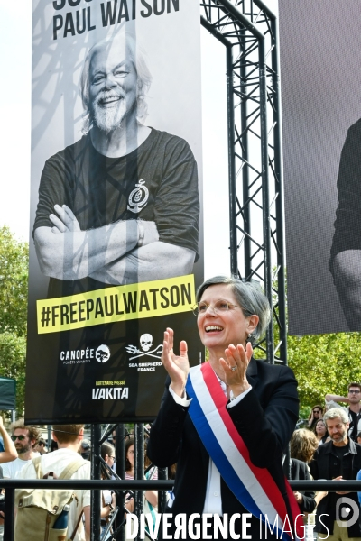 Rassemblement en soutien à Paul Watson, à Paris.