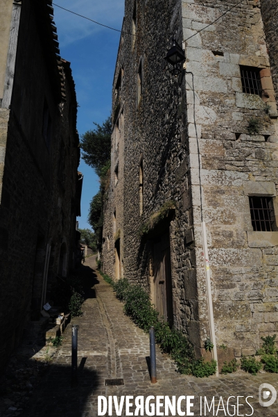 Le village de Cordes sur ciel 