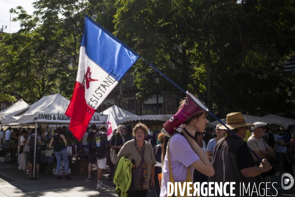 Manifestations contre  le coup de force de Macron  à Strasbourg