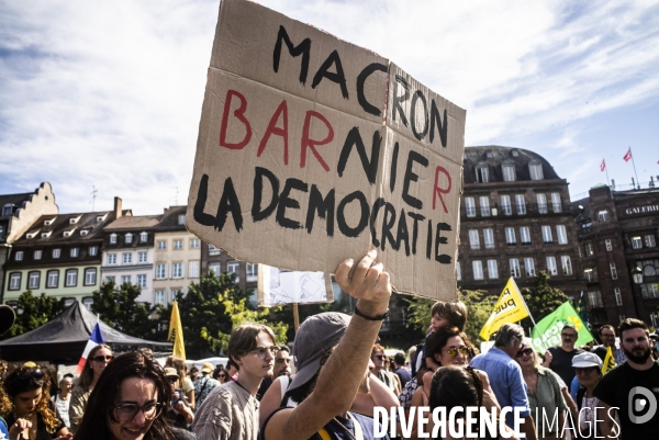 Manifestations contre  le coup de force de Macron  à Strasbourg