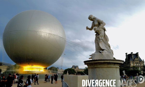 Vasque olympique dans le jardin des Tuileries