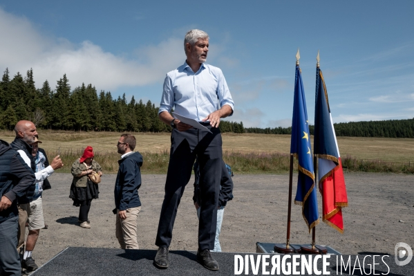 Laurent Wauquiez : montée du Mont Mézenc.