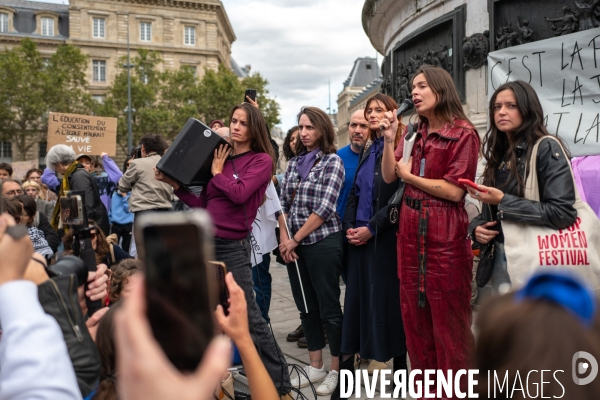 Soutien à Gisèle Pélicot. 