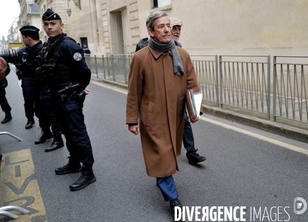 Arrivee de Eric Coquerel et Charles de Courson à matignon