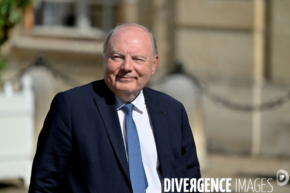 Derniere réunion de preparation pour le futur gouvernement Barnier