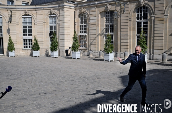 Derniere réunion de preparation pour le futur gouvernement Barnier