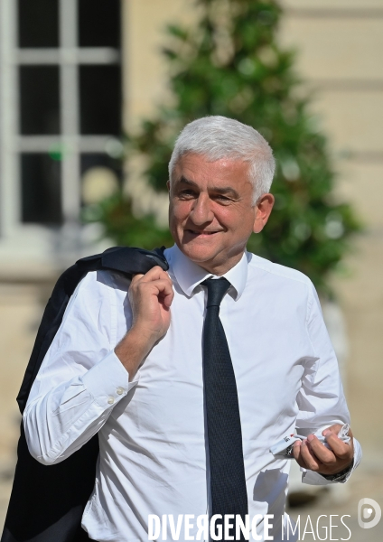 Derniere réunion de preparation pour le futur gouvernement Barnier