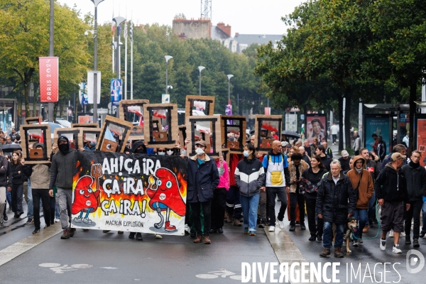Manifestation contre le gouvernement Macron-Barnier à Nantes