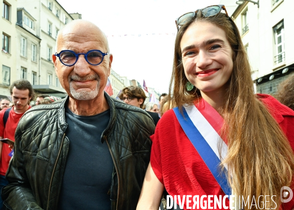 Manifestation contre le gouvernement Emmanuel Macron et Michel Barnier, à Paris.