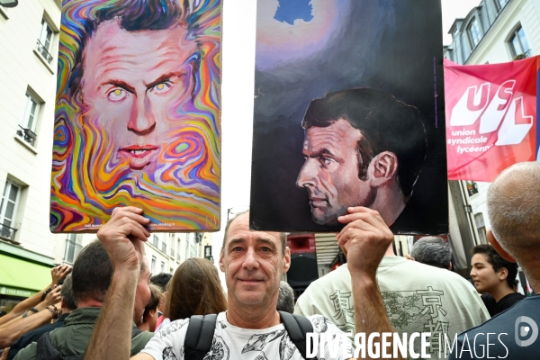 Manifestation contre le gouvernement Emmanuel Macron et Michel Barnier, à Paris.