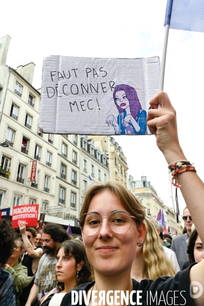Manifestation contre le gouvernement Emmanuel Macron et Michel Barnier, à Paris.