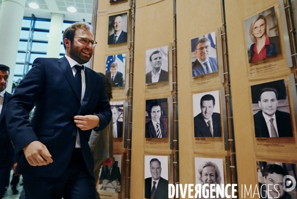 Cérémonie de passation de pouvoirs entre Bruno Le Maire et Antoine Armand