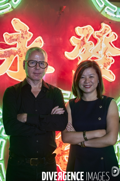 Les défenseurs  des  néons de Hong Kong