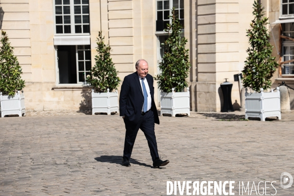 Barnier - derniere reunion avant l annonce