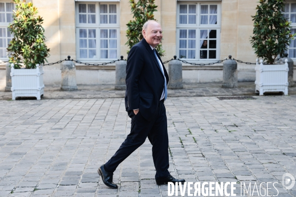 Barnier - derniere reunion avant l annonce