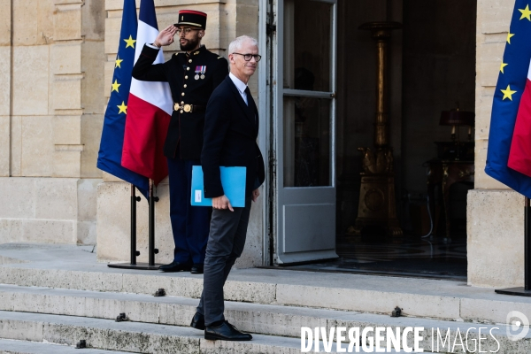 Barnier - derniere reunion avant l annonce