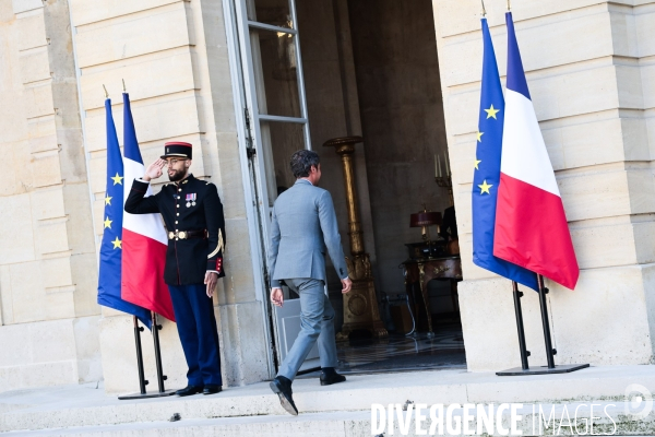 Barnier - derniere reunion avant l annonce