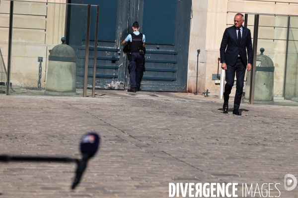 Barnier - derniere reunion avant l annonce
