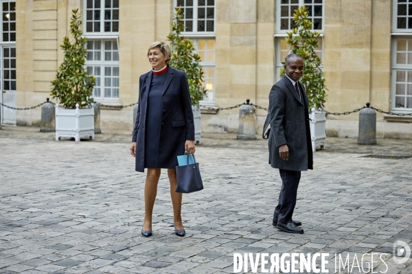 Premiere réunion du gouvernement Barnier à Matignon