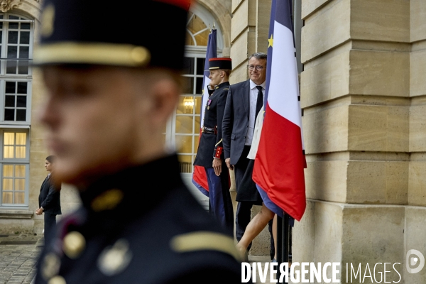 Premiere réunion du gouvernement Barnier à Matignon