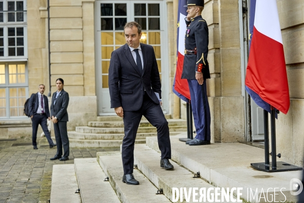 Premiere réunion du gouvernement Barnier à Matignon