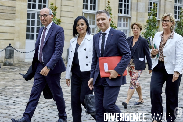 Premiere réunion du gouvernement Barnier à Matignon