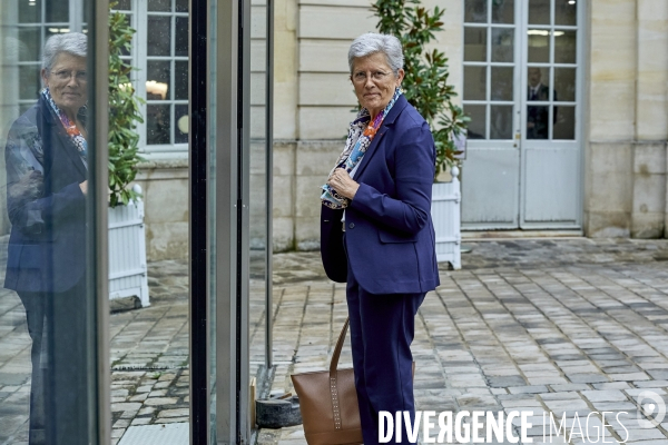 Premiere réunion du gouvernement Barnier à Matignon